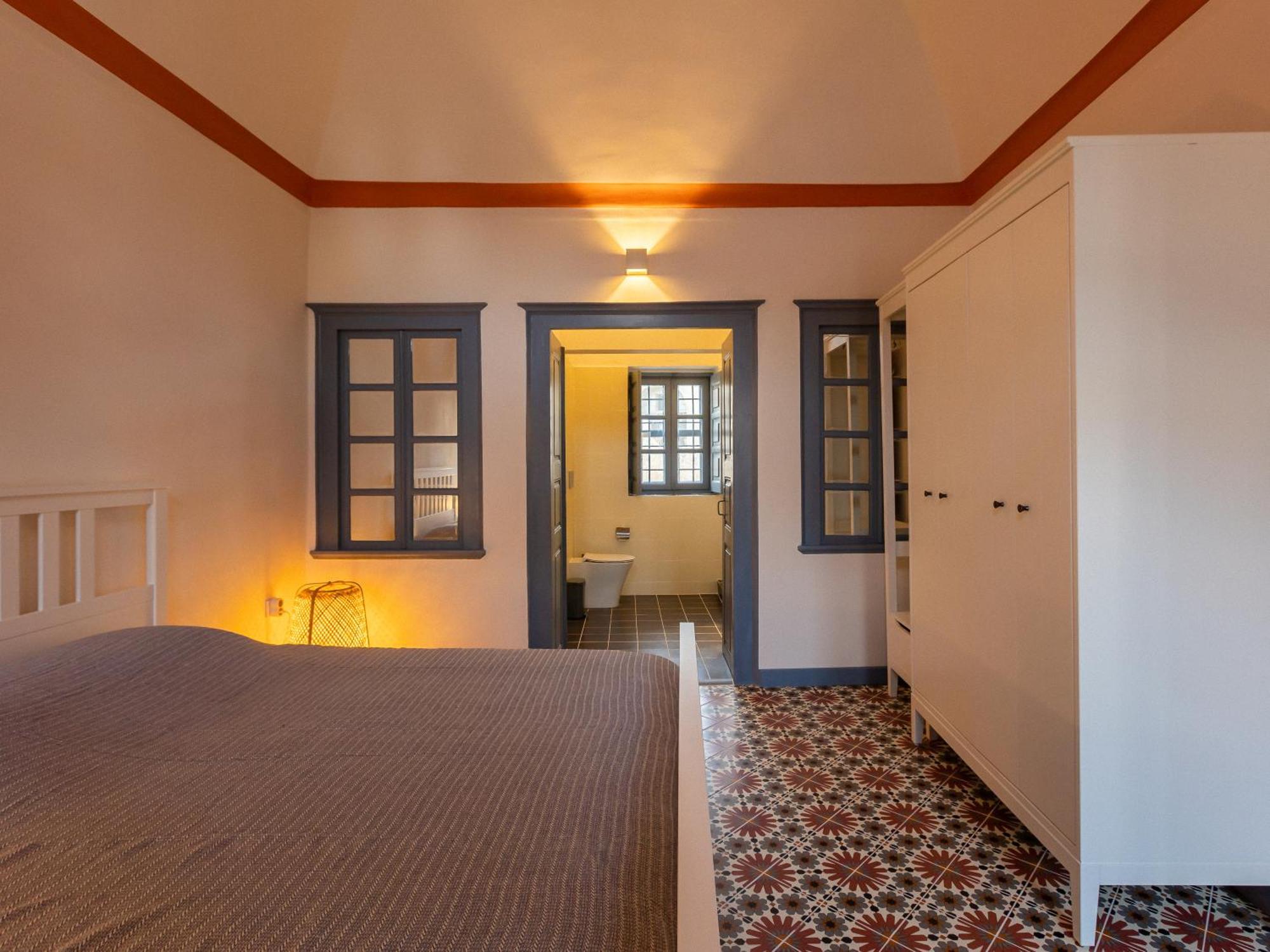 St.Mammas Traditional Apartment メッサリア エクステリア 写真