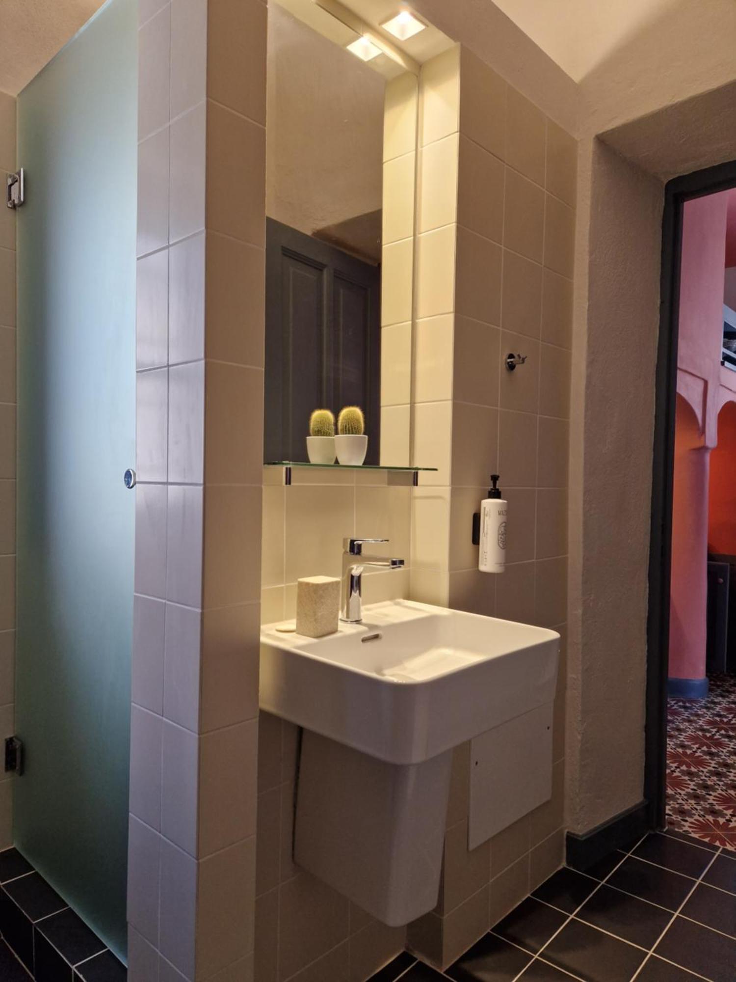 St.Mammas Traditional Apartment メッサリア エクステリア 写真
